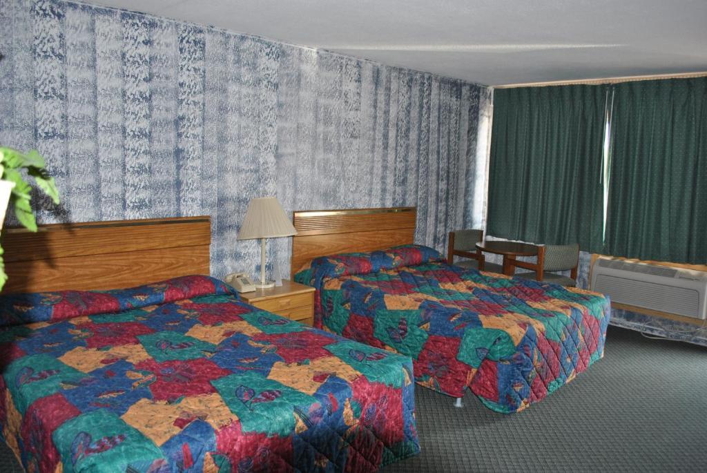 Travel Inn Motel Michigan City Room photo